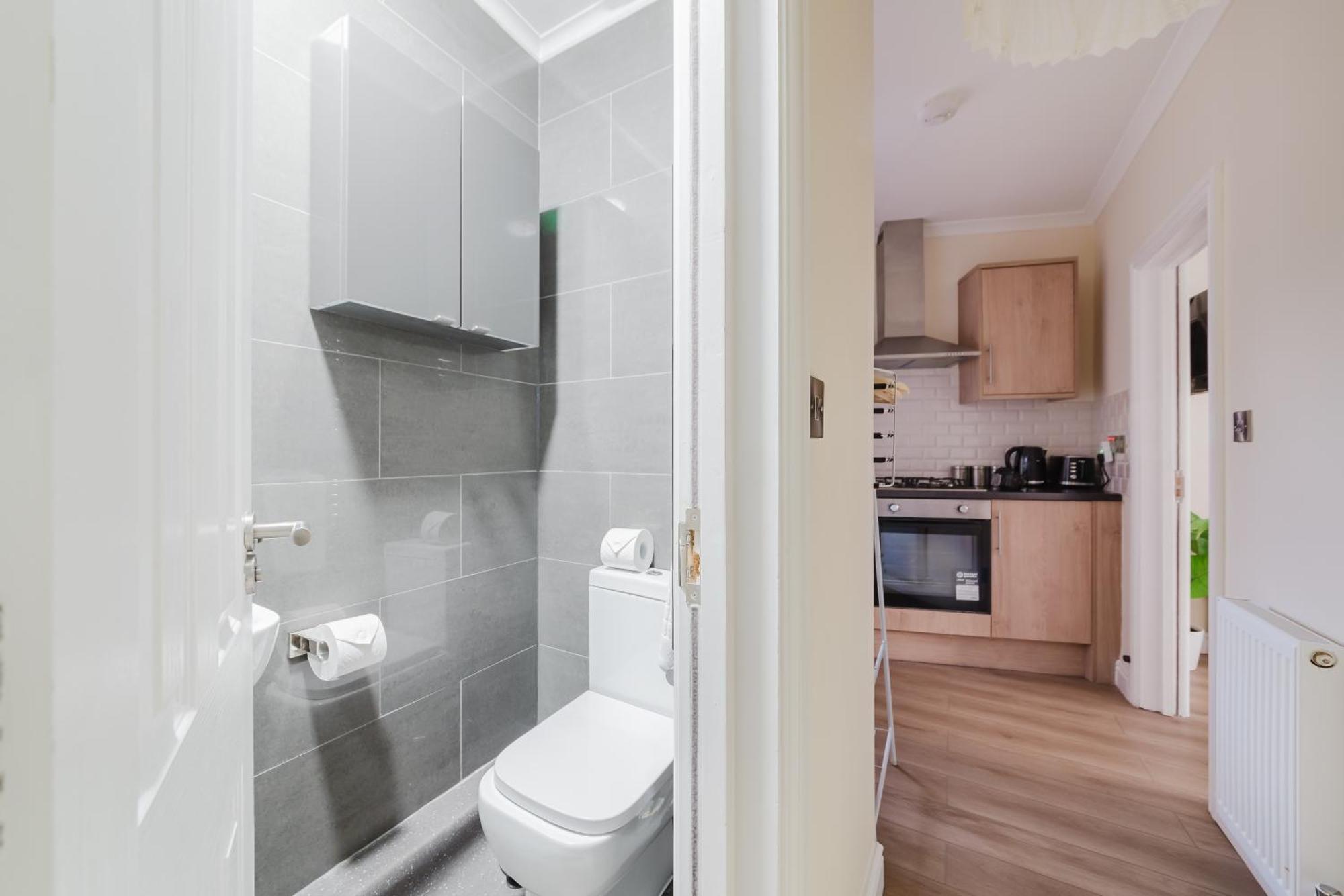 Modern Cosy Corner Flat 3 Bed And Loft Sleep 7 People Londres Exterior foto